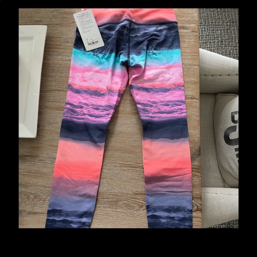 Lululemon Wunder Under. New. Extremely rare!